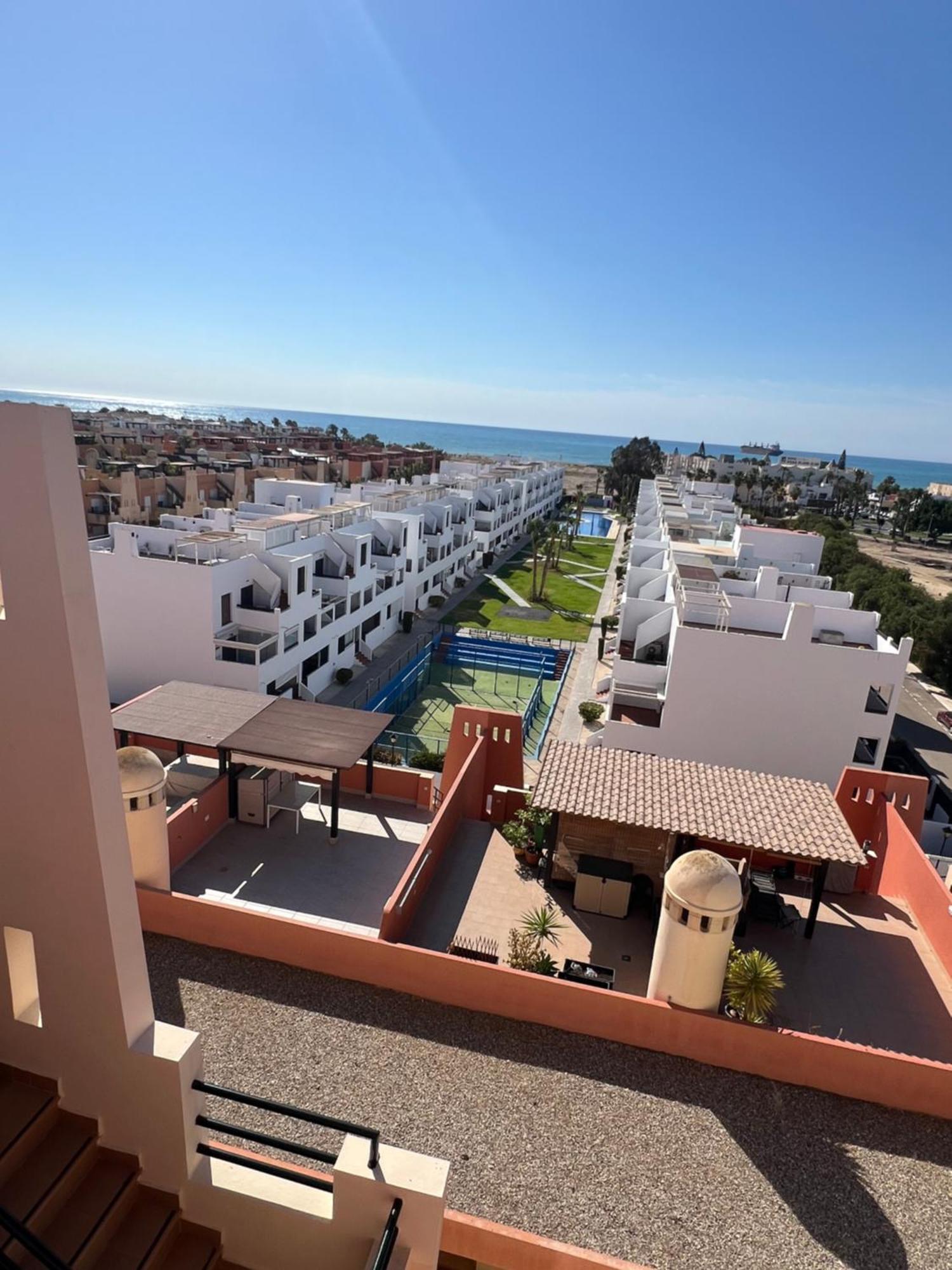 Atico Con Vistas Al Mar Y Piscina Privada Apartment *