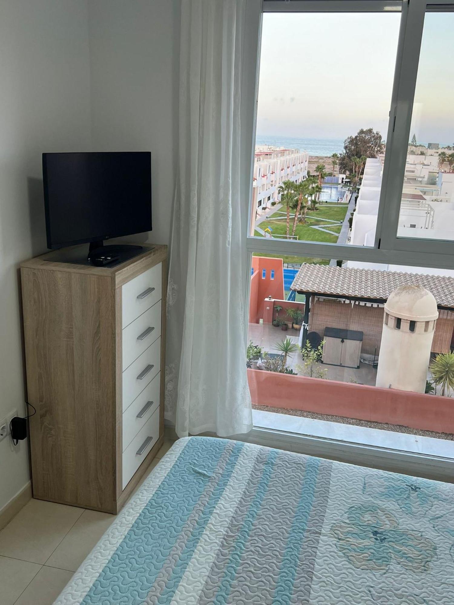 Atico Con Vistas Al Mar Y Piscina Privada